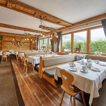 Sportpension Enzian Guest house 3*