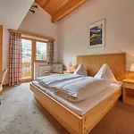 Sportpension Enzian Konukevi Saalbach-Hinterglemm