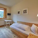 Sportpension Enzian Konukevi Saalbach-Hinterglemm