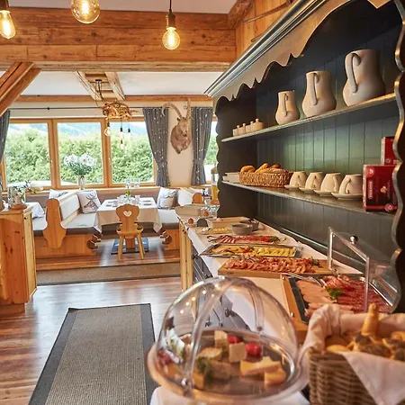 Sportpension Enzian Saalbach-Hinterglemm