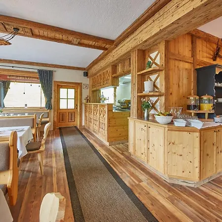 Sportpension Enzian Saalbach-Hinterglemm