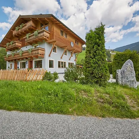 Pensionat Sportpension Enzian Saalbach-Hinterglemm