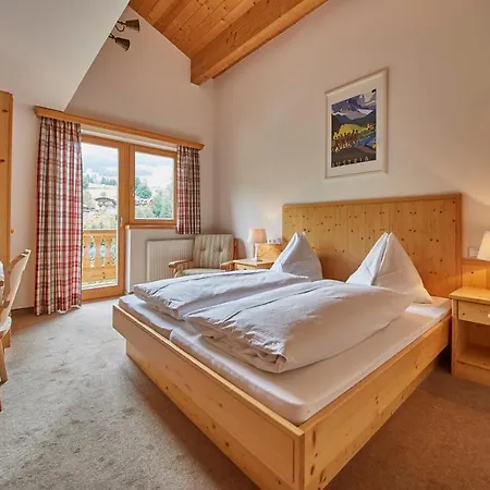 Sportpension Enzian Gasthof Saalbach-Hinterglemm