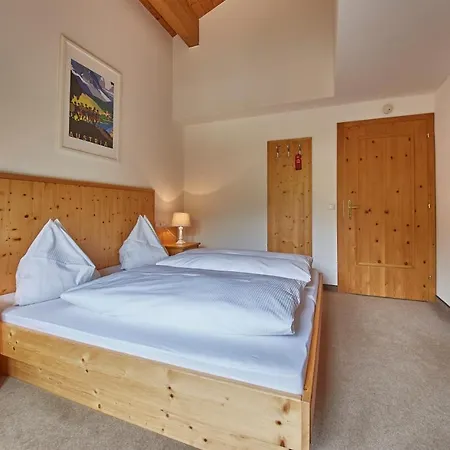 Sportpension Enzian Guest house